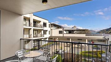 Apartment, 2 Bedrooms, Balcony (1 Bathroom) | Teres/patio