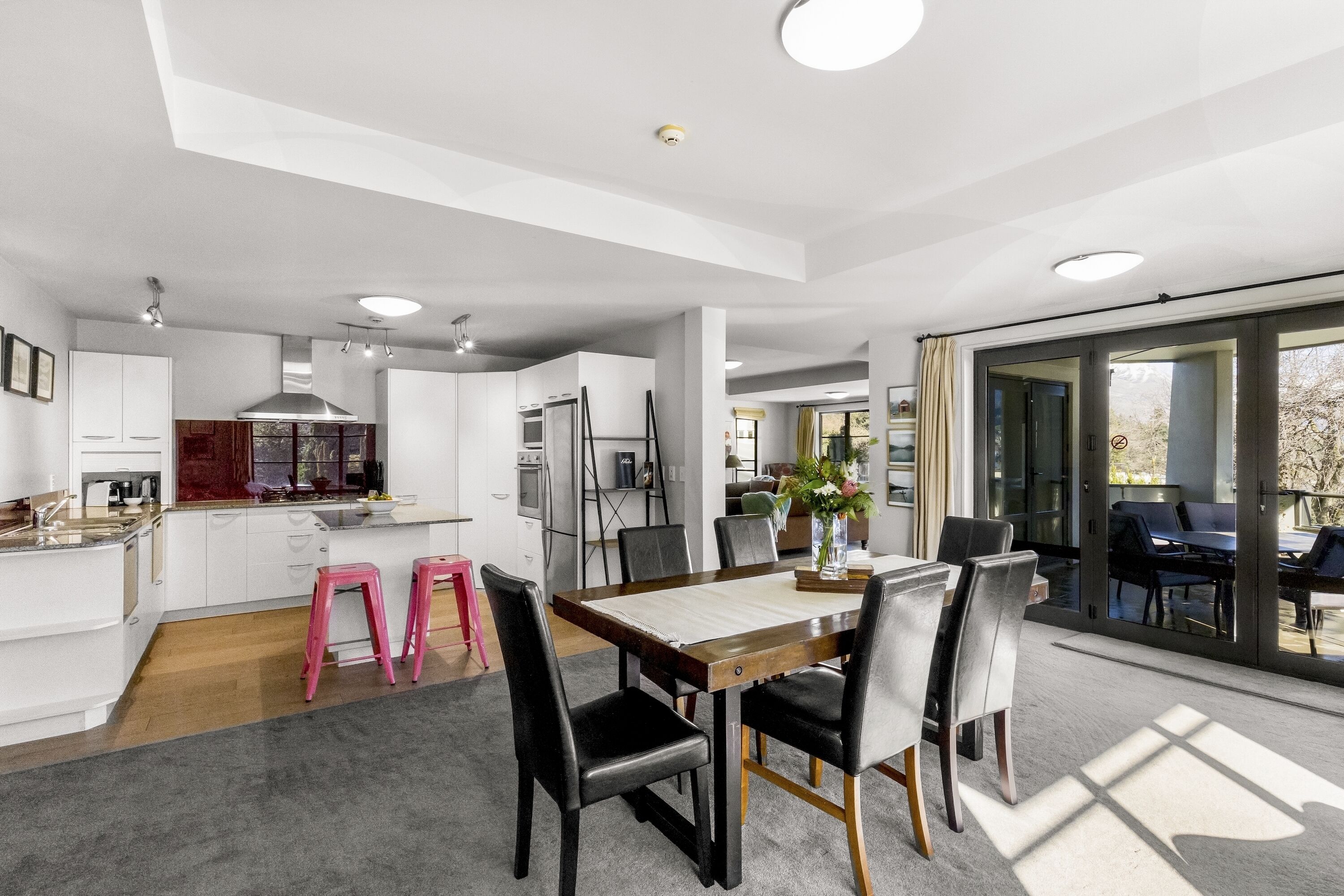 Apartamento, 3 quartos, vista para a montanha | Cozinha privada | Geladeira, cooktop, lava-louças, máquina de café expresso