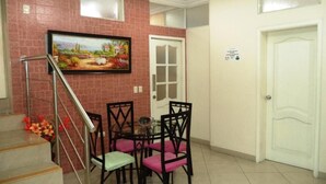 Dining - Jeshua Inn Guayaquil (Guayaquil)