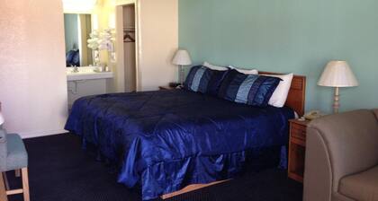 Super 7 Inn Siloam Springs