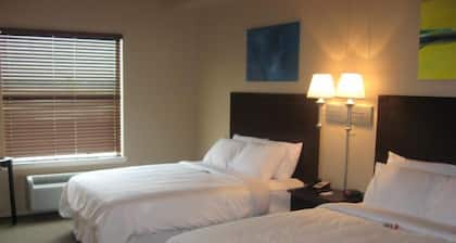 Ambassador Inn & Suites