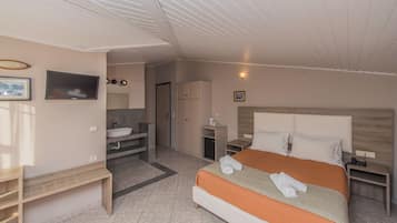Quarto casal ou duplo | Cofres nos quartos, Wi-Fi de cortesia, roupa de cama