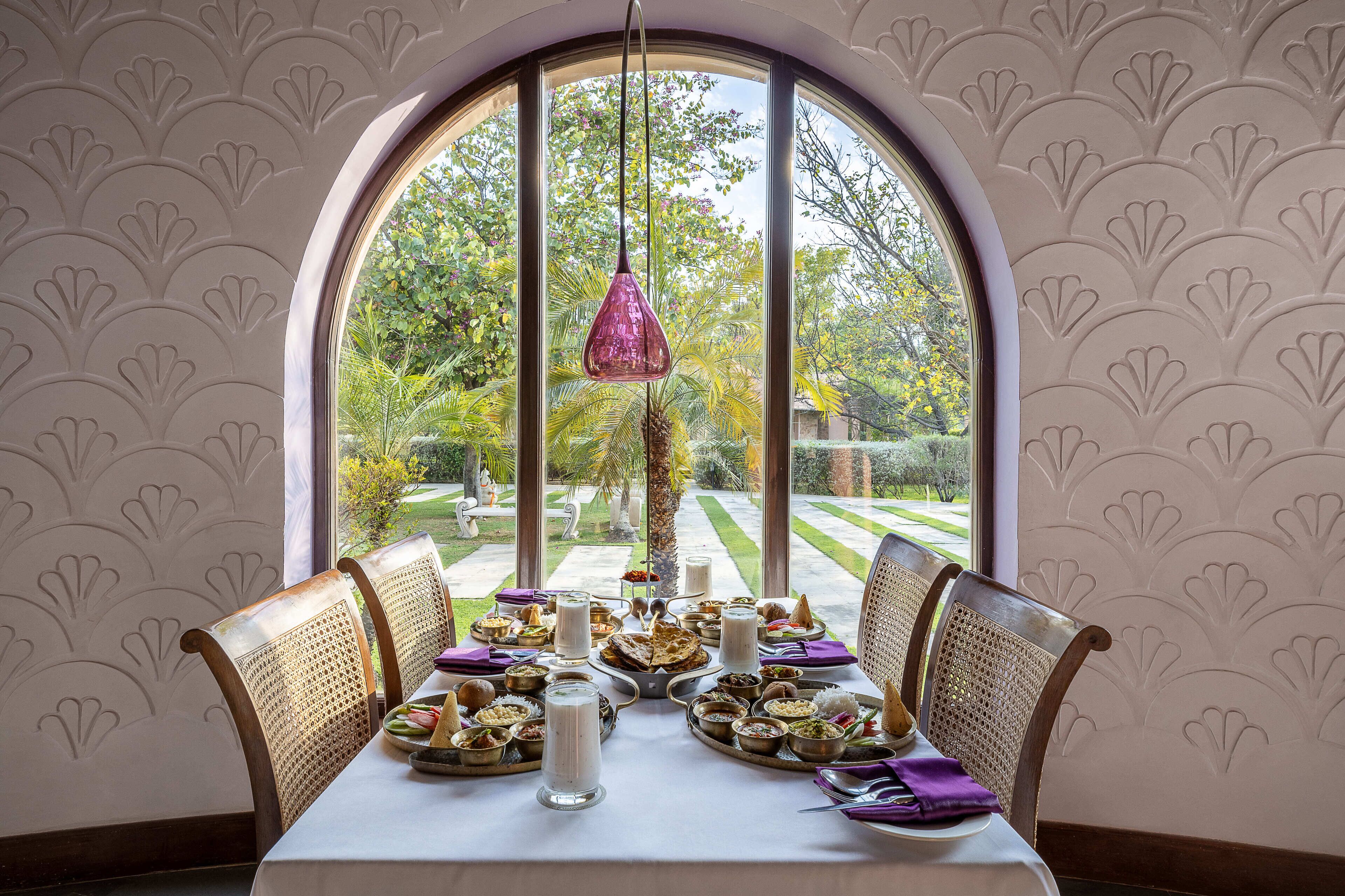 breakfast, lunch, dinner served; pool views