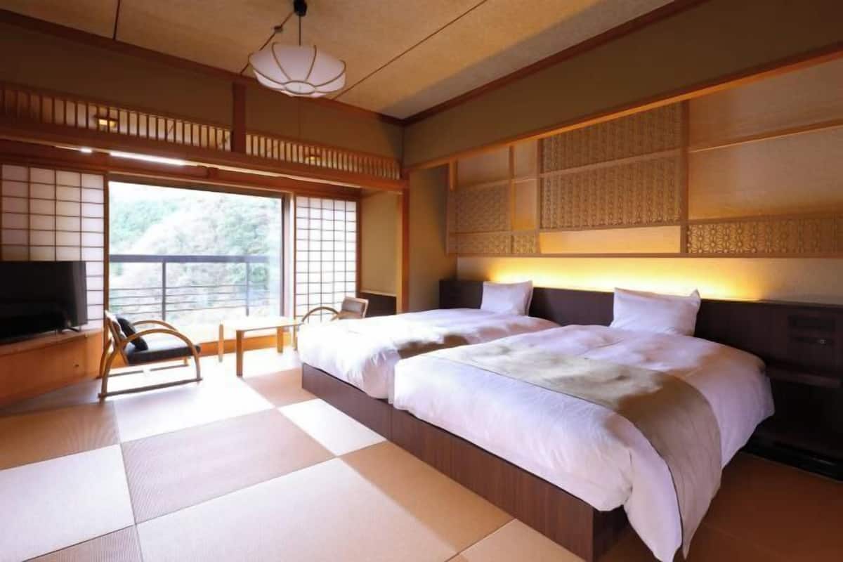 1 bedroom, in-room safe, desk, laptop workspace