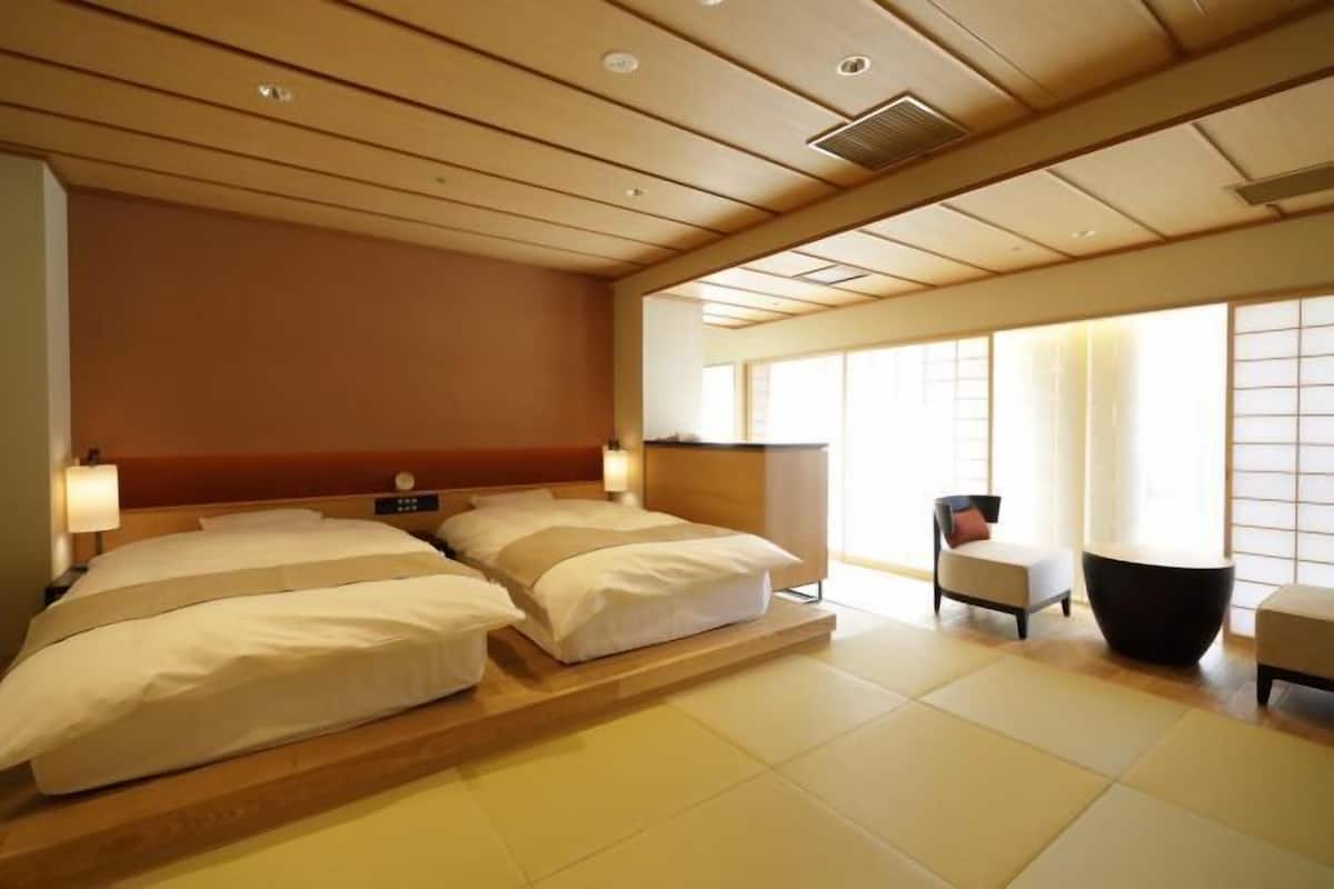 1 bedroom, in-room safe, desk, laptop workspace