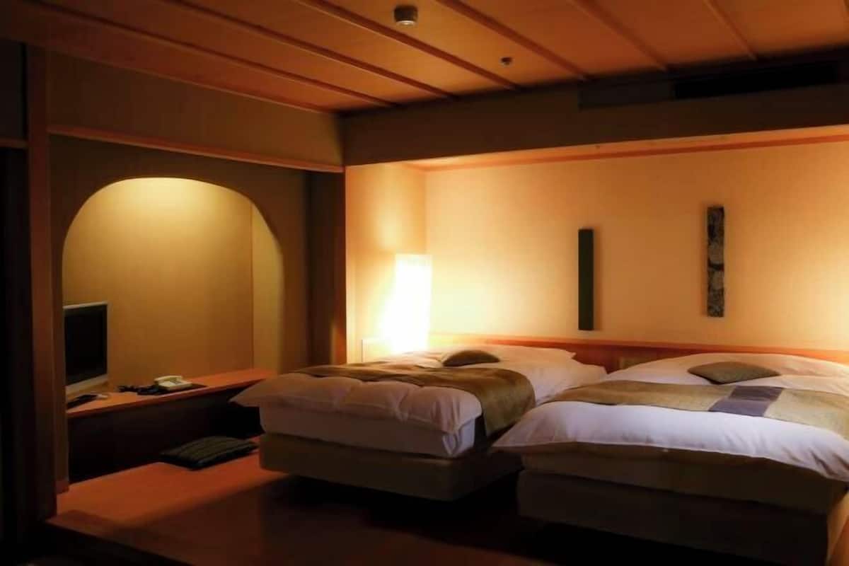 1 bedroom, in-room safe, desk, laptop workspace