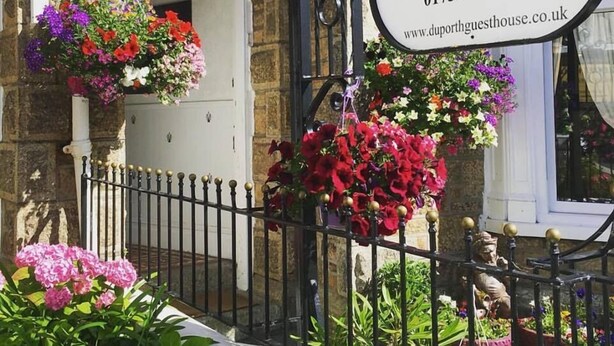 Front of property - Duporth Guest House (Penzance)