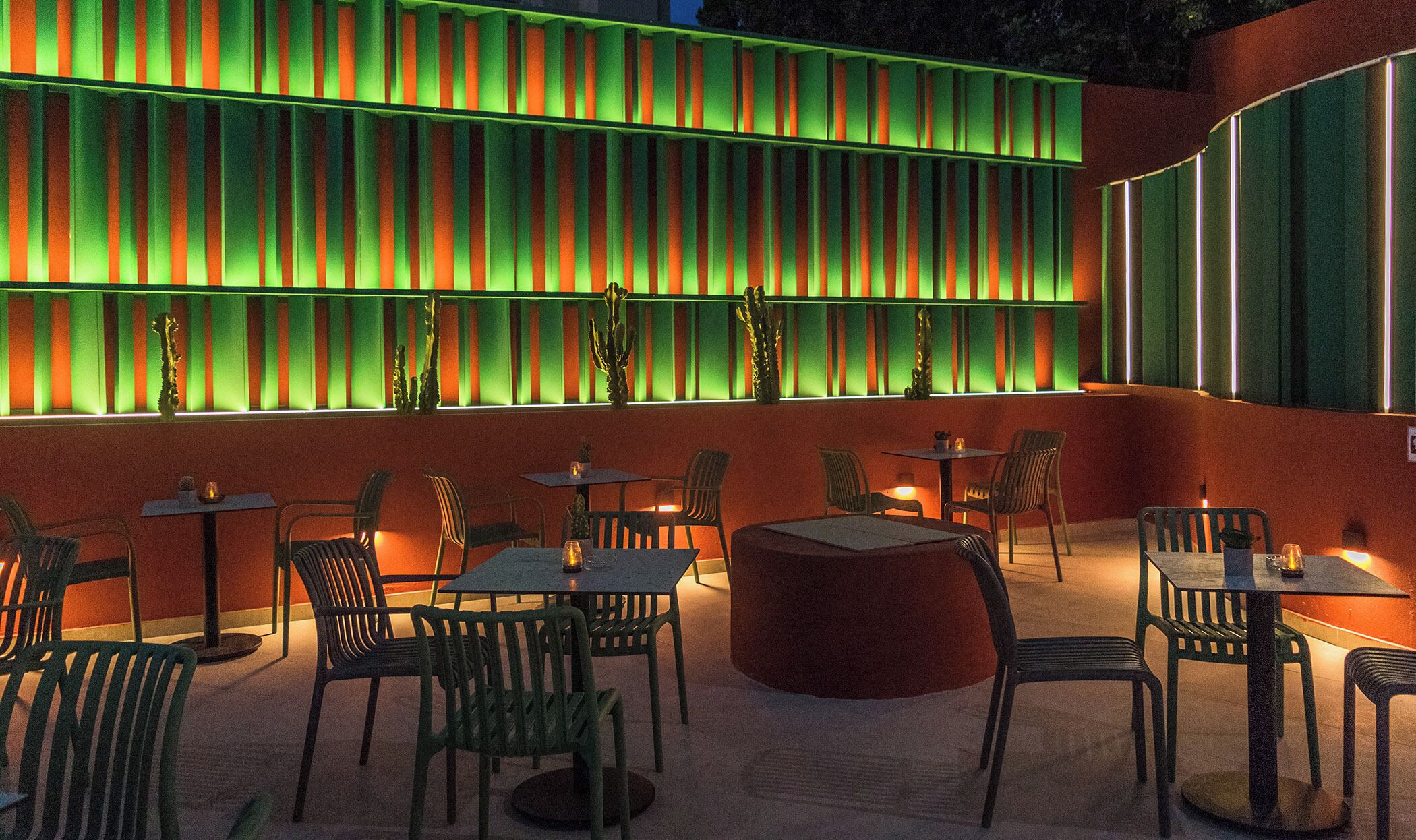 酒吧（店内）