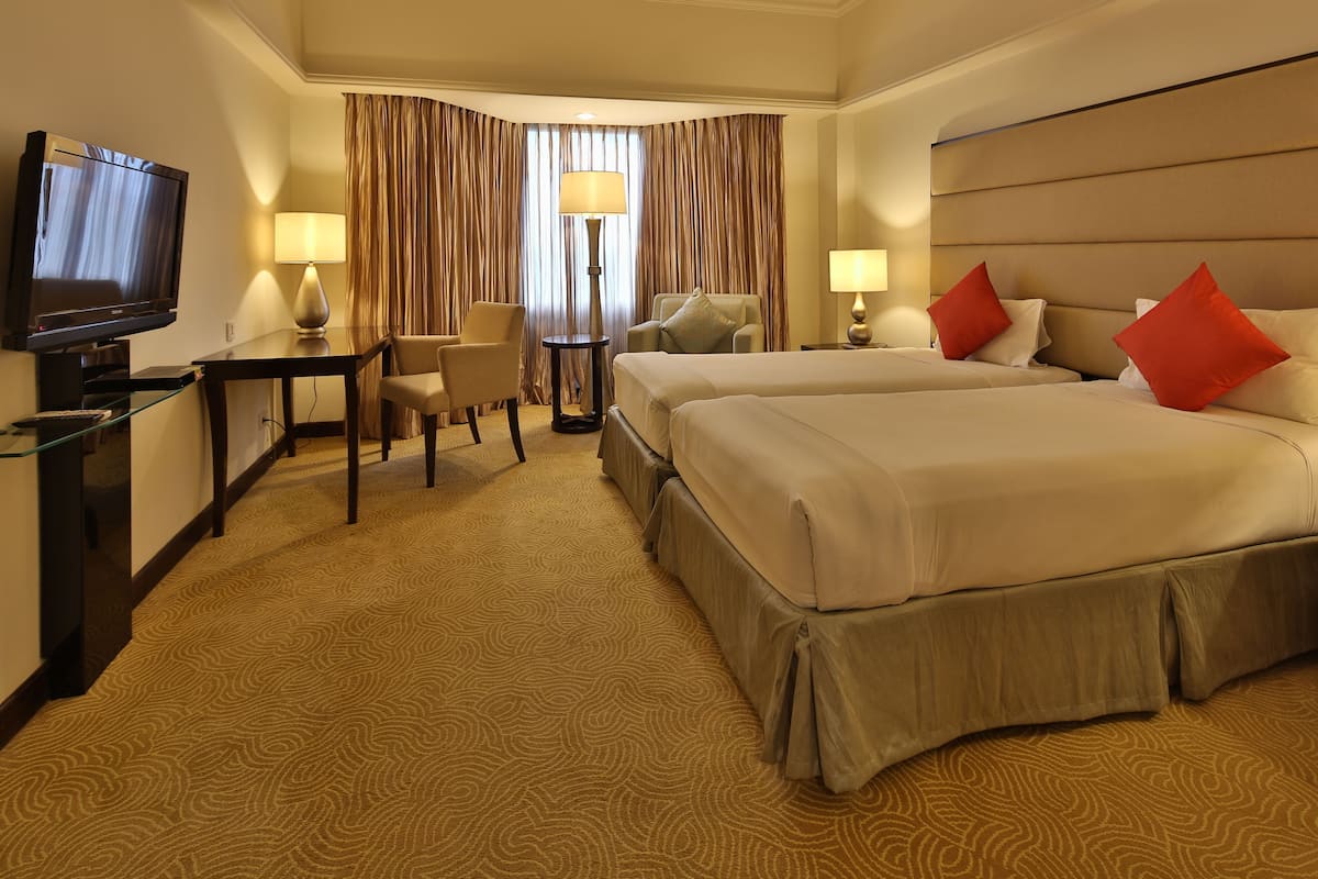 In-room safe, desk, iron/ironing board, free WiFi