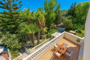 Deluxe Villa, 3 Bedrooms, Private Pool, Garden Area | Terrace/patio