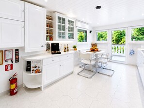 Deluxe Villa, 3 Bedrooms, Private Pool, Garden Area | Private kitchen - Villa Small Paradise (Rhodes)