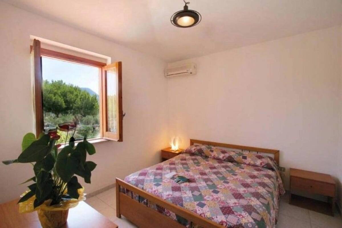 In-room safe, cots/infant beds, rollaway beds, free WiFi