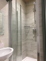 Casa exclusiva, suíte (Whole Hostel) | Banheiro