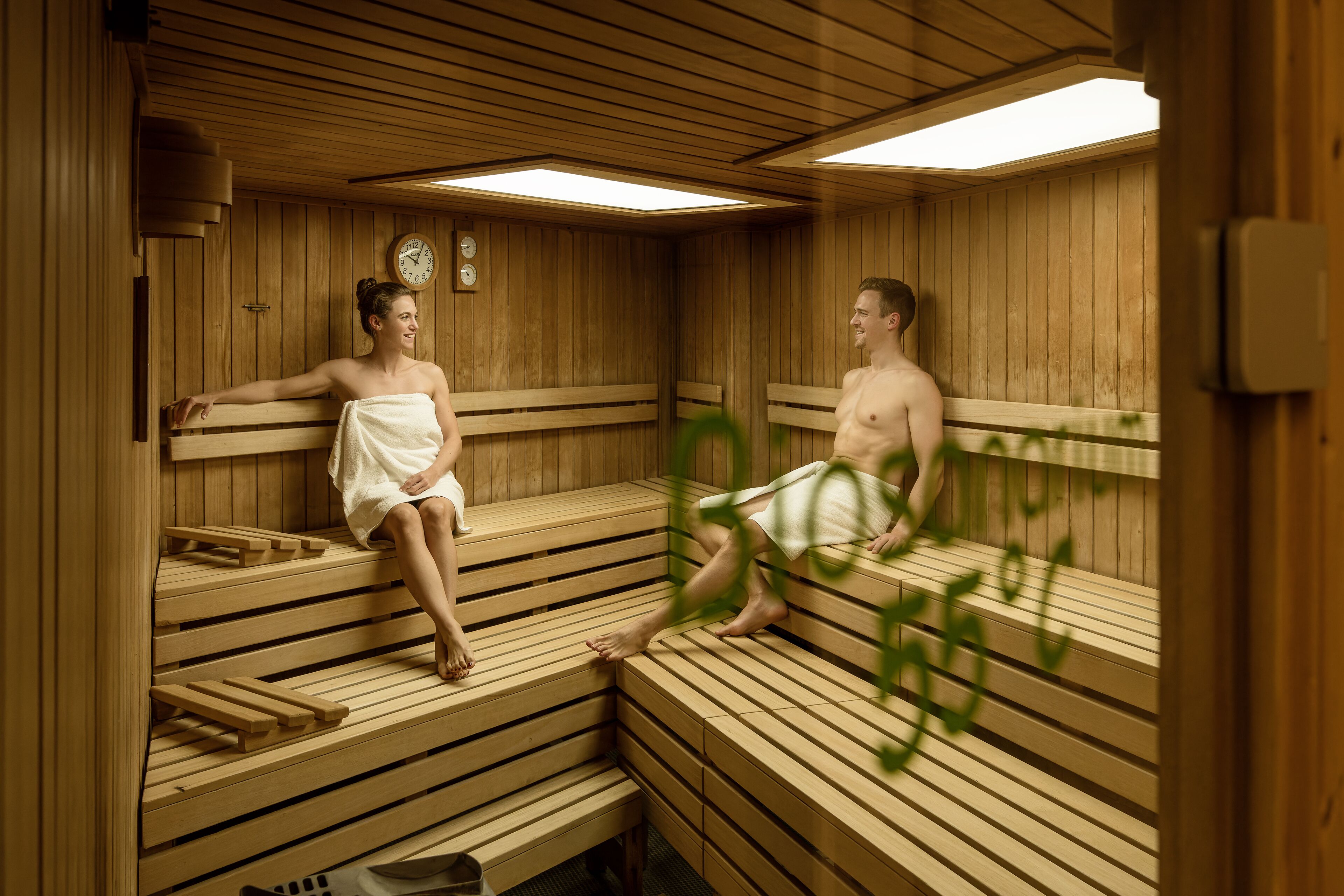 couples treatment room(s), sauna, hot tub, steam room