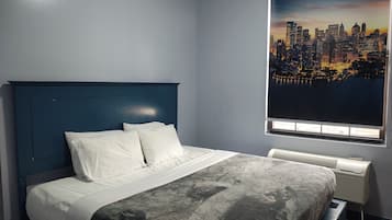 Standard King Room | Egyptian cotton sheets, premium bedding, pillowtop beds, in-room safe