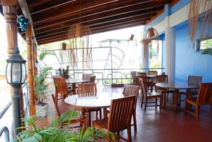 Breakfast, lunch and dinner served - Kanuku Suites (Georgetown)