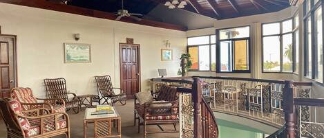 32-inch TV with satellite channels