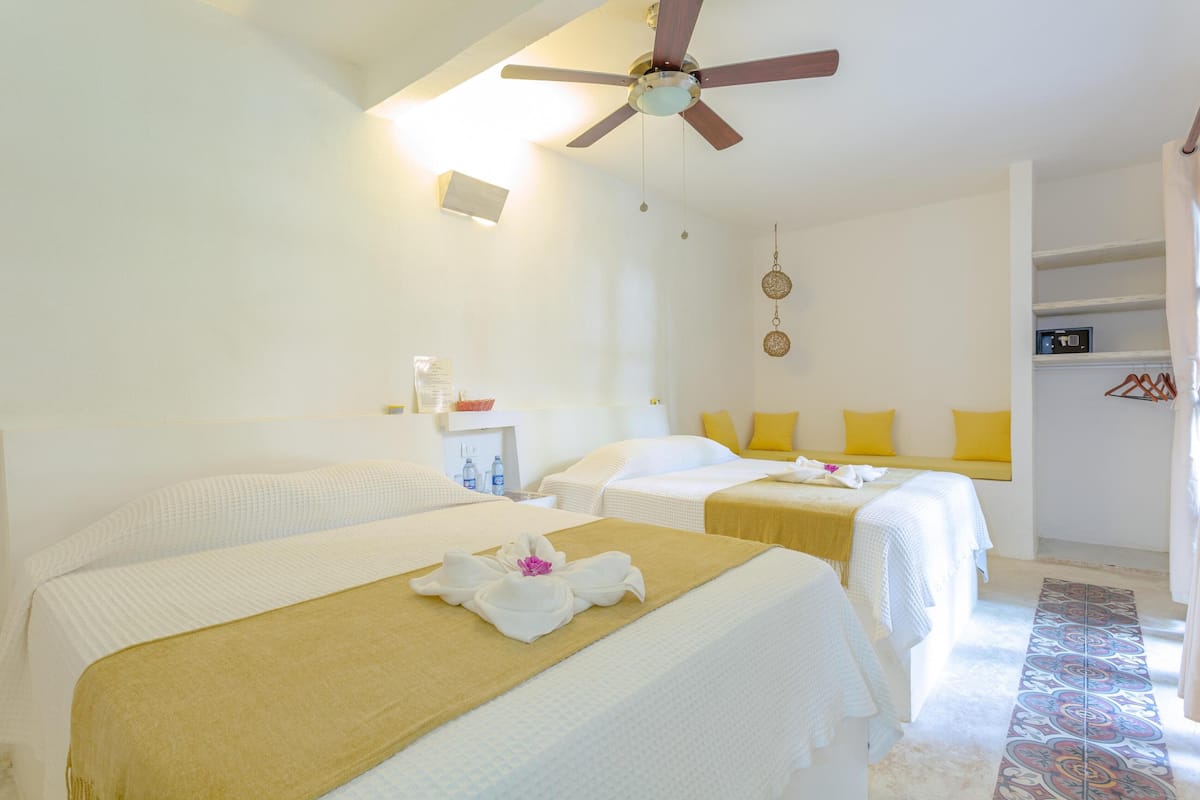 Literie de qualité supérieure, décoration personnalisée