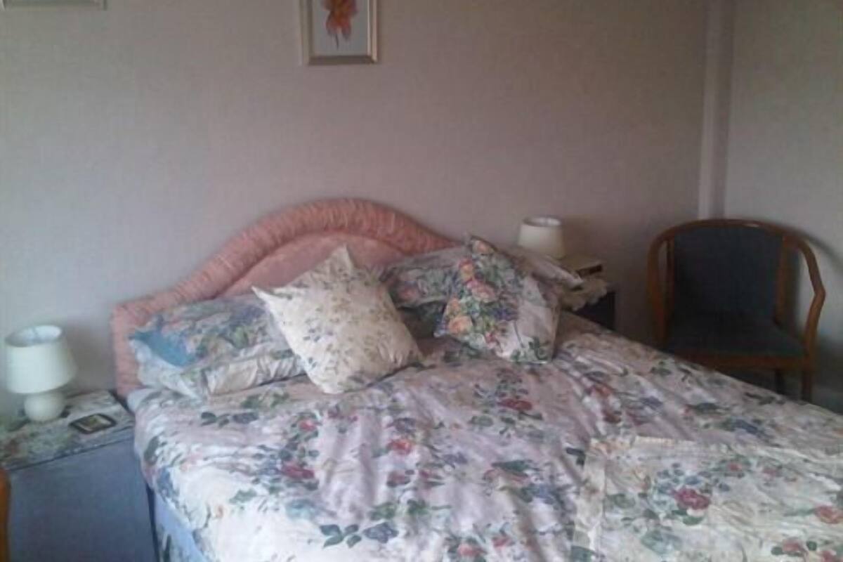Chambre familiale, s. de bains privée