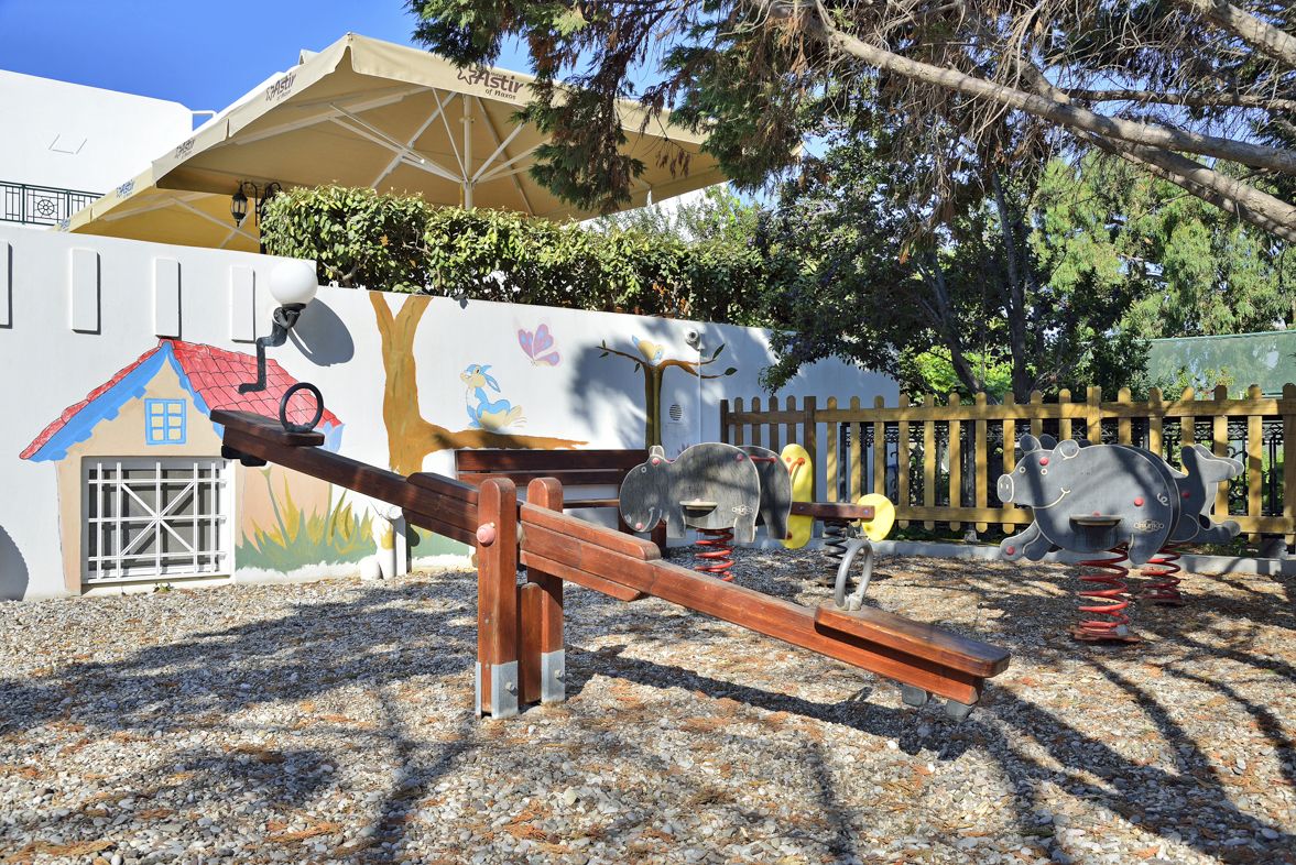 children’s play area – outdoor