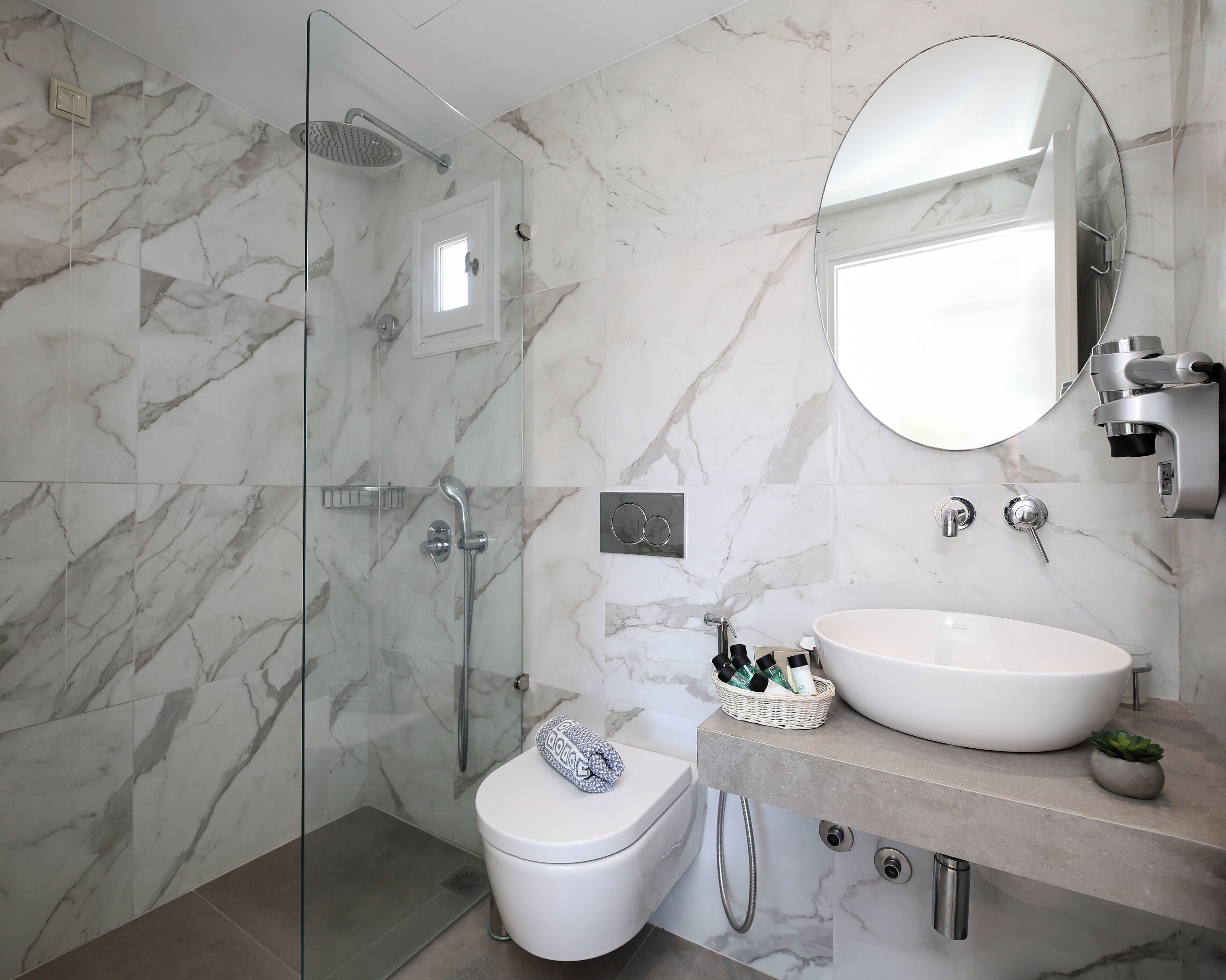 standard triple room | bathroom | eco-friendly toiletries, hair dryer, slippers, towels