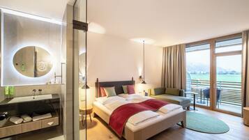 Bộ đồ giường cao cấp, minibar với thức uống miễn phí