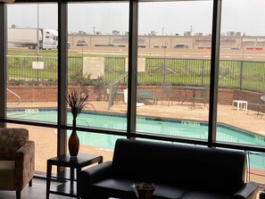 Piscina externa sazonal