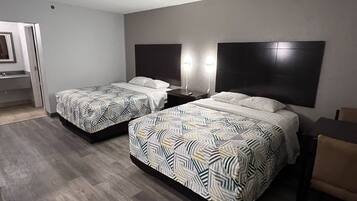 Bureau, espace de travail pour ordinateur portable, rideaux occultants