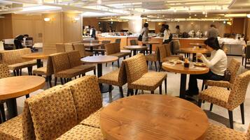 Daily buffet breakfast for a fee