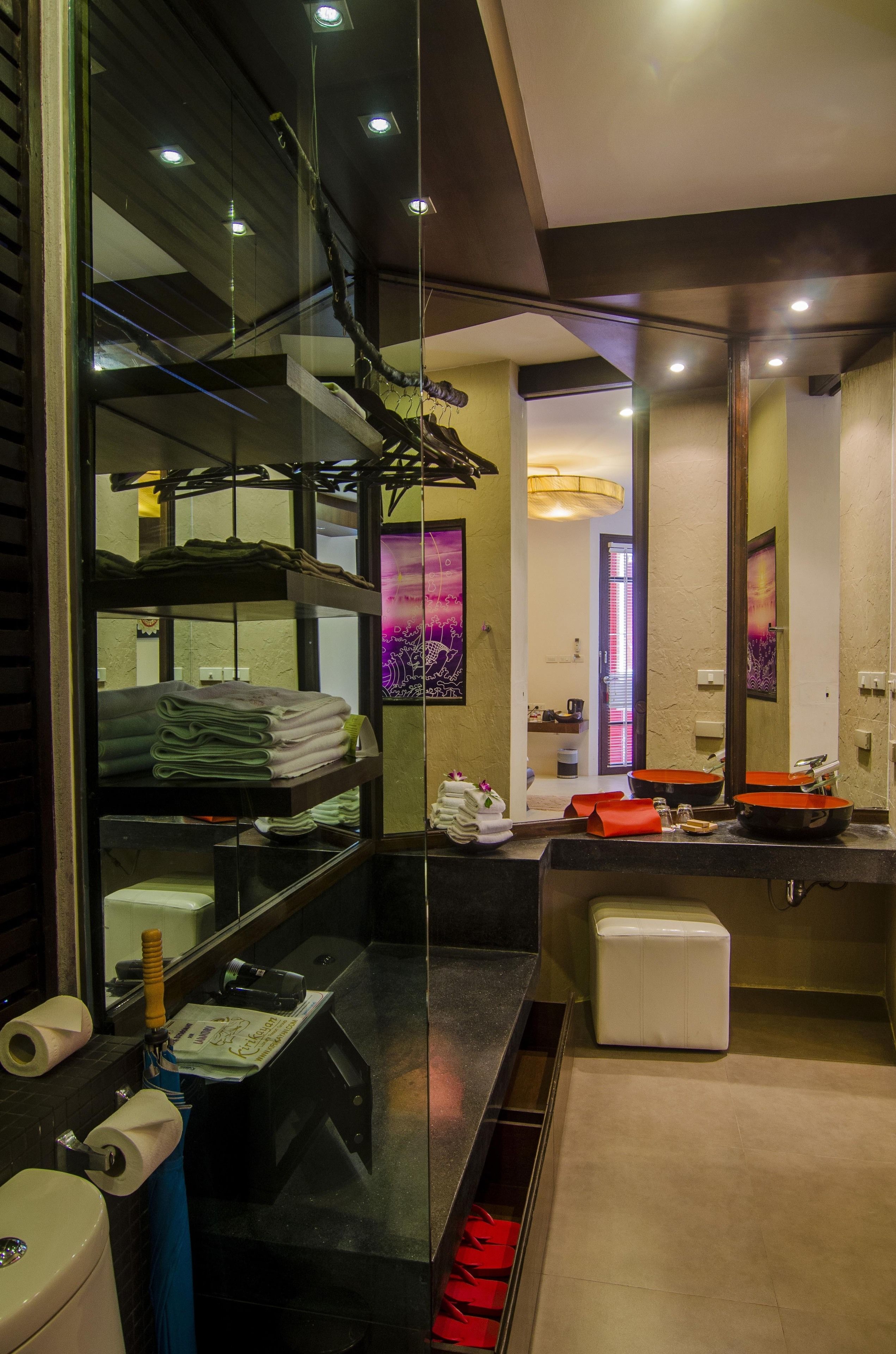 rainfall showerhead, free toiletries, hair dryer, bathrobes