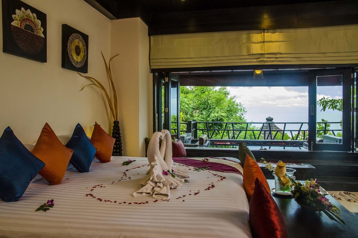 1 bedroom, premium bedding, Select Comfort beds, minibar