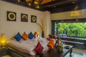 Sunrise Jacuzzi Suite | Premium bedding, Select Comfort beds, minibar, in-room safe - Kirikayan Boutique Resort (Koh Samui)