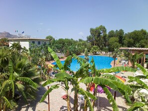 Outdoor pool, open 9:00 AM to 8 PM, pool umbrellas - Villaggio Alkantara (Giardini Naxos)