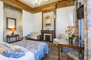 Deluxe Junior Suite