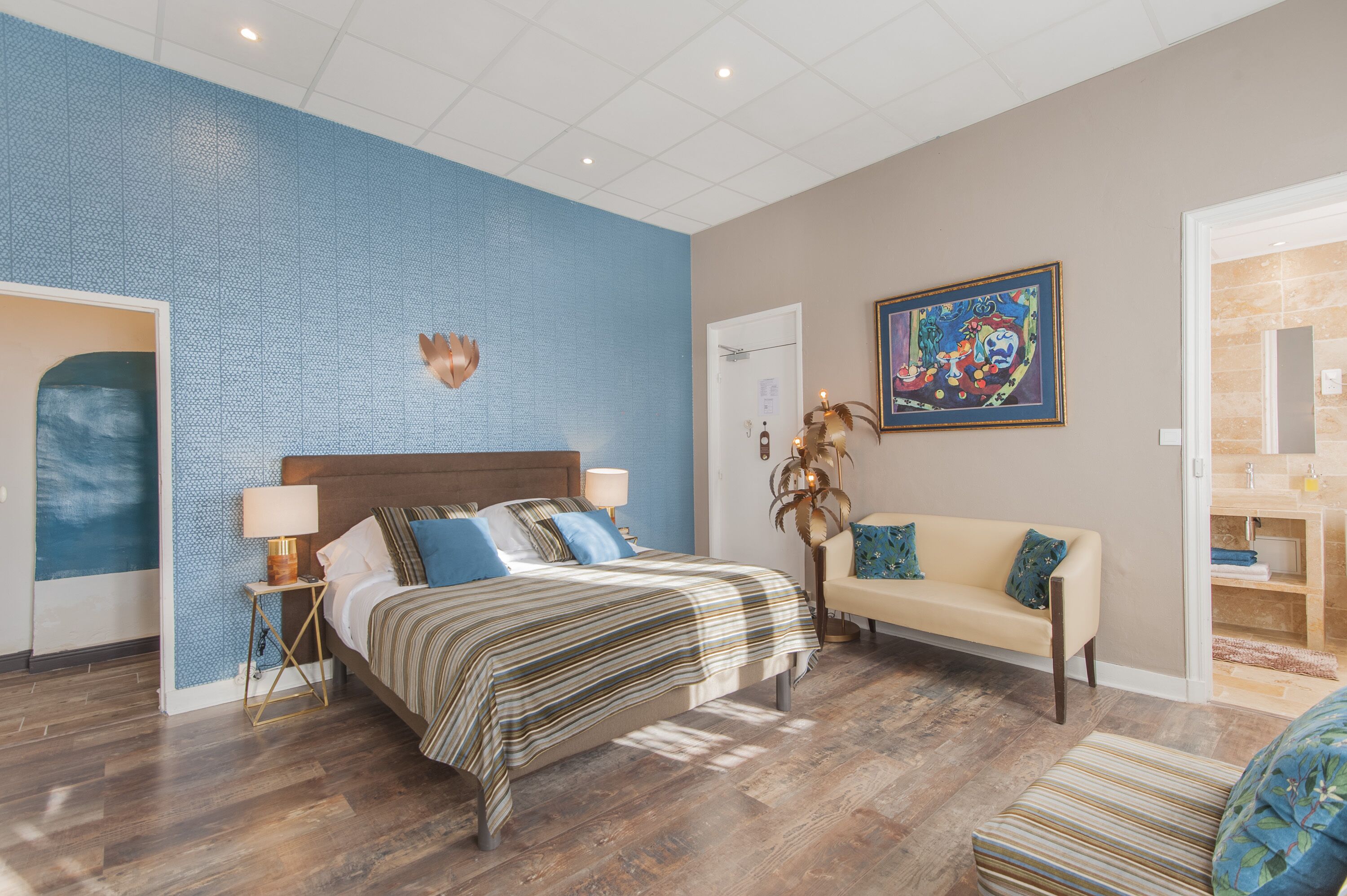 高级双人房, 1 张大床, 浴缸 | 高档床上用品、客房内保险箱、特色装修、特色家居