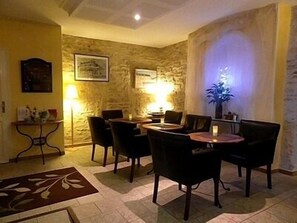Interior - Hotel de La Poste (Clamecy)