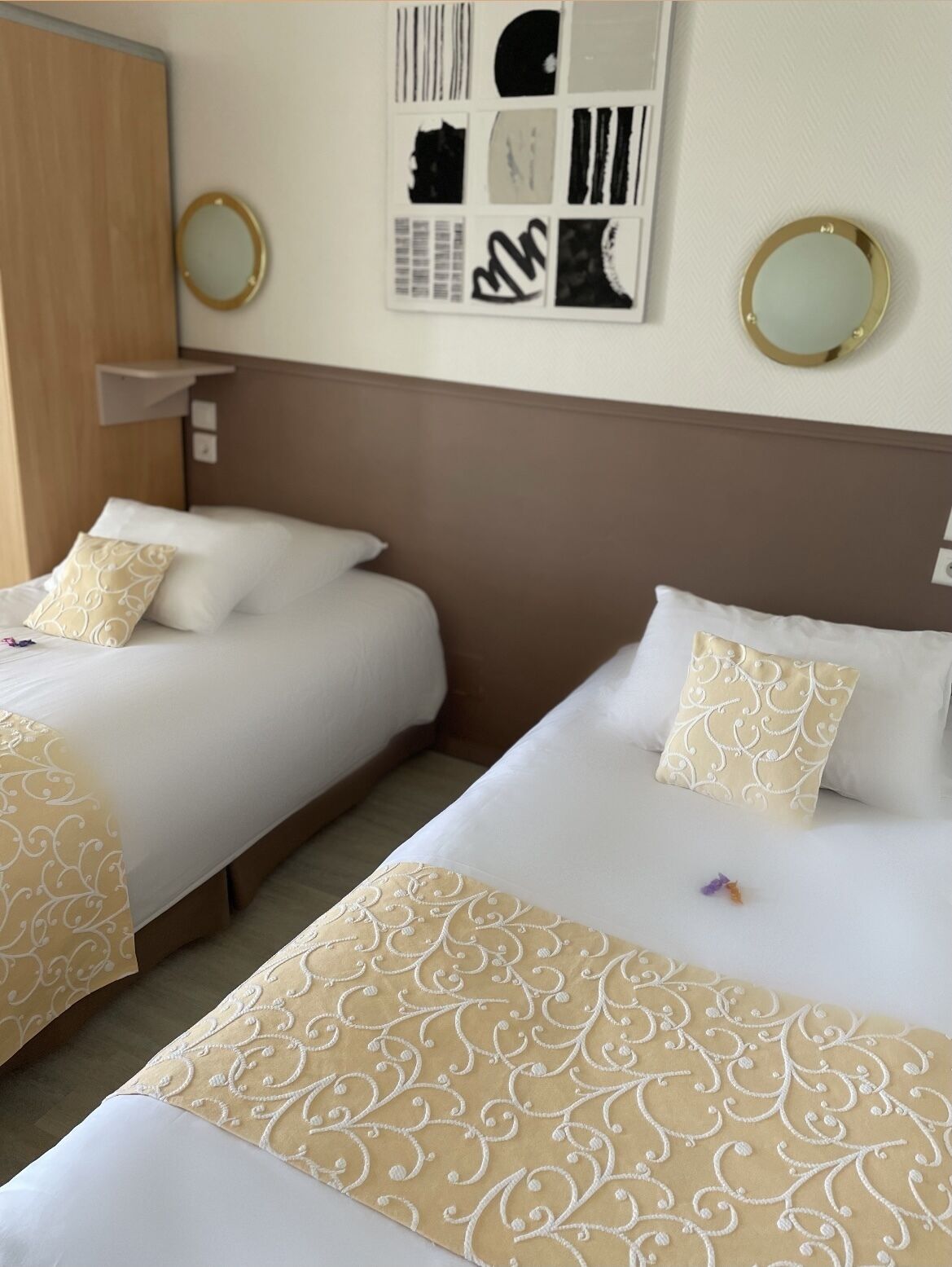 standard twin room | premium bedding, in-room safe, desk, blackout curtains