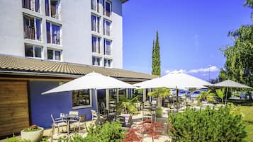 Breakfast, lunch, dinner served; French cuisine, garden views