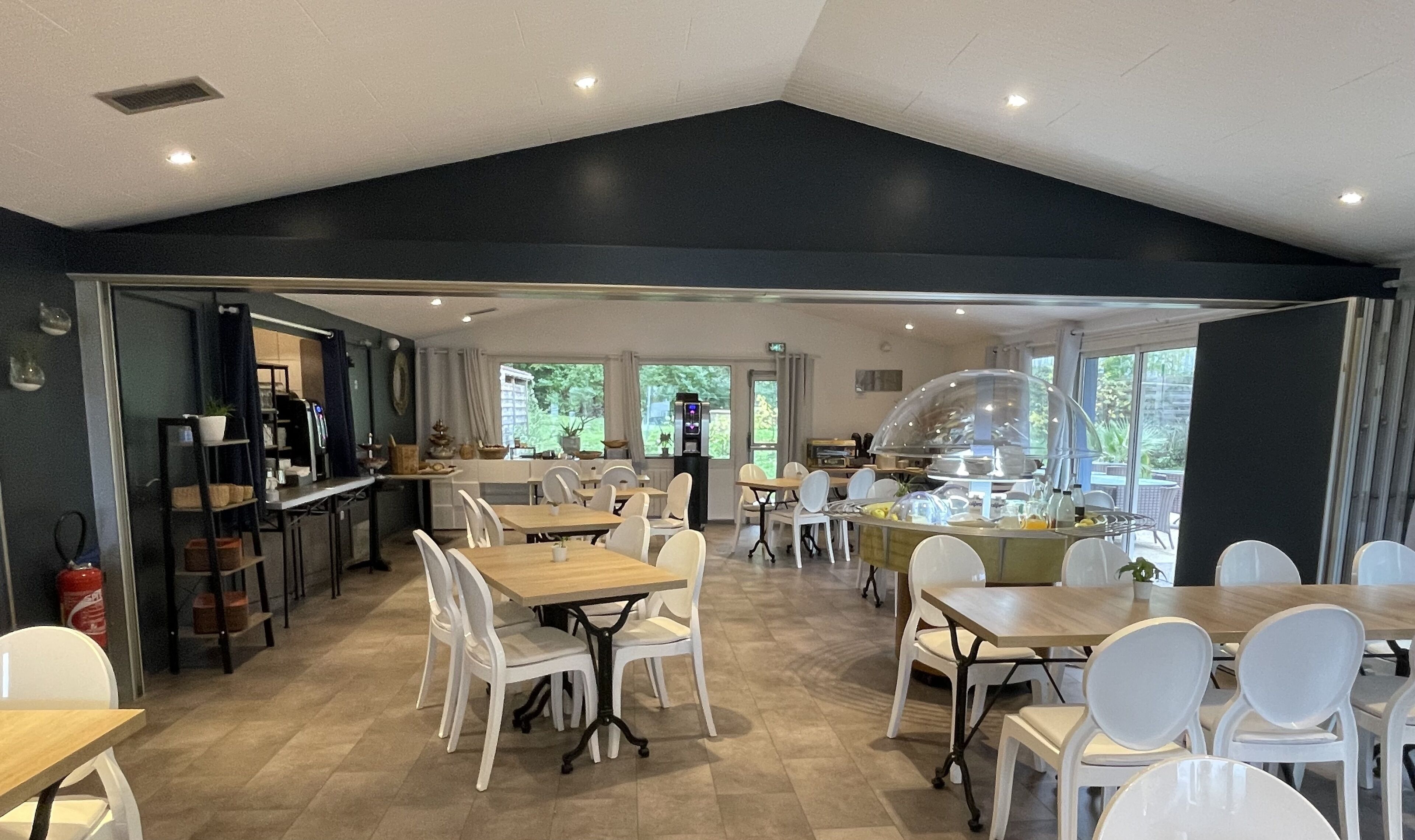 daily buffet breakfast (eur 12.50 per person)