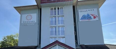 Façana frontal de l'allotjament