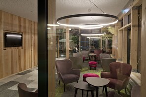 Lobby - Hôtel Restaurant Groff Aux Deux Clefs (Biesheim)