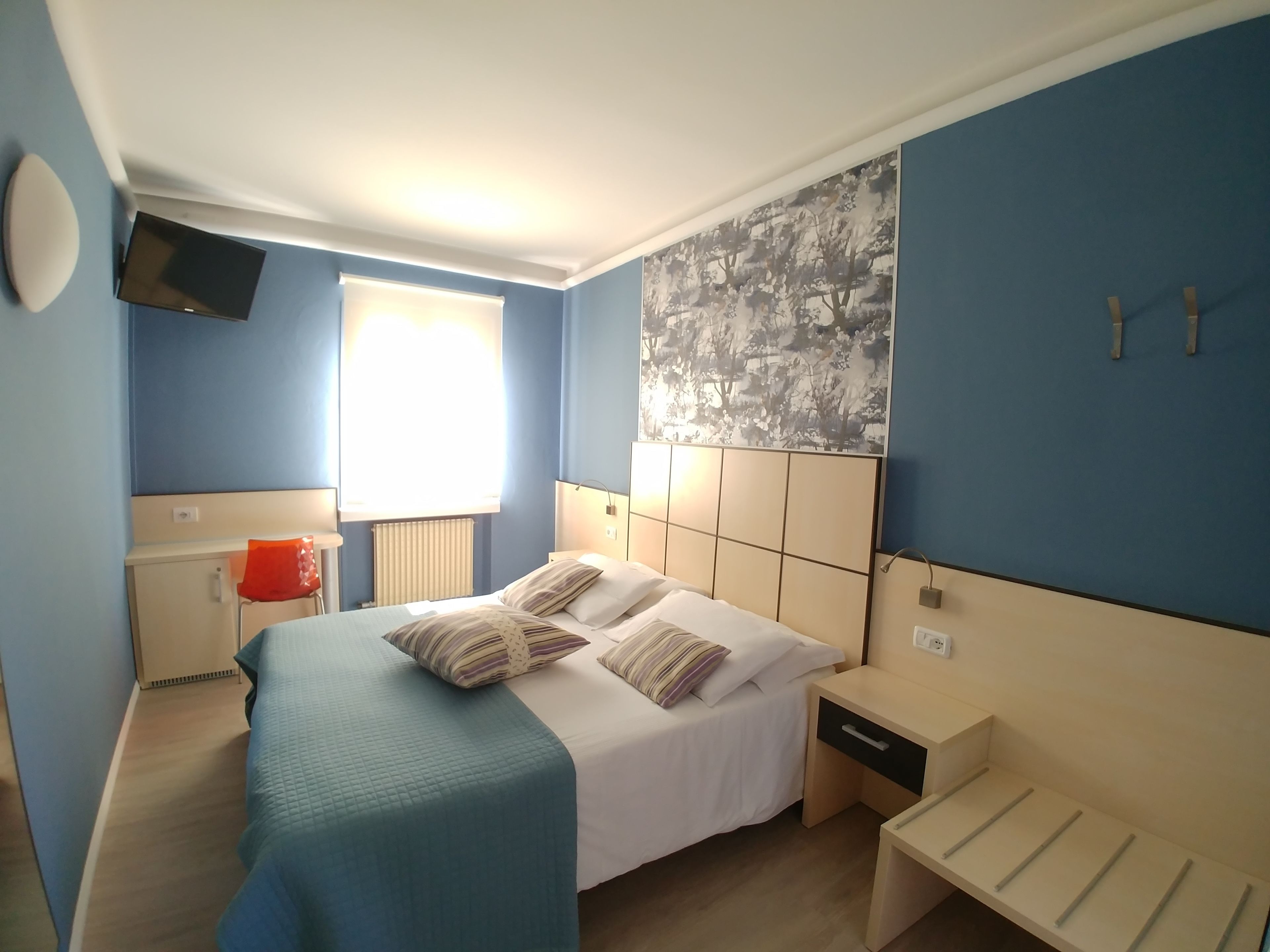 double or twin room | minibar, in-room safe, desk, blackout curtains