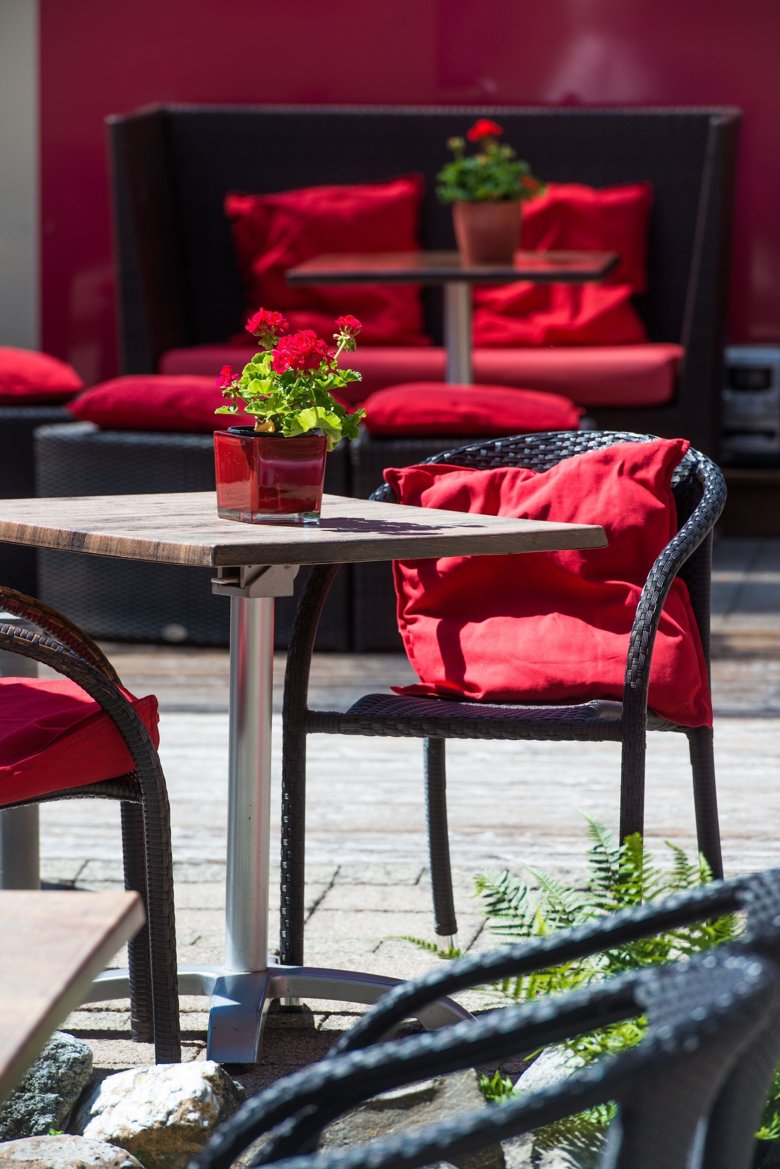 breakfast, lunch and dinner served