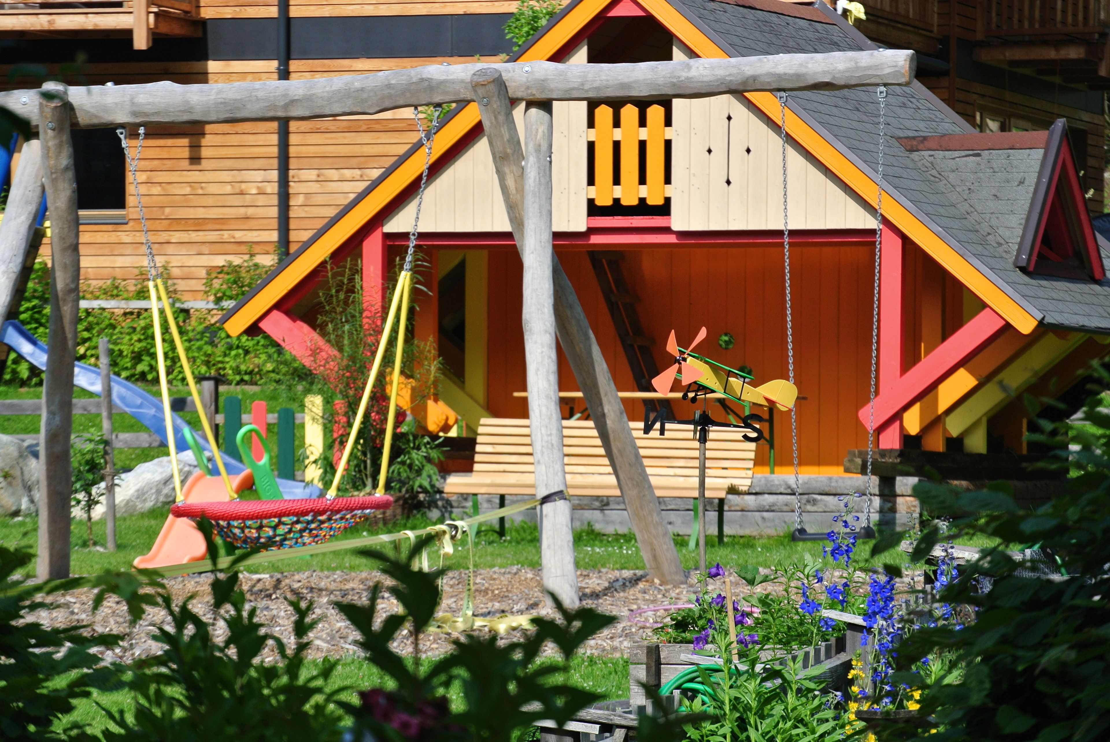 children’s play area – outdoor