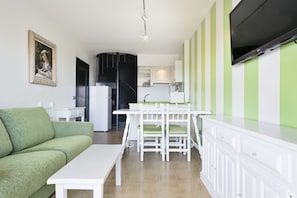Duplex | Living room