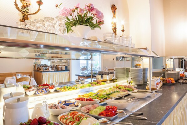 Desayuno buffet incluido los fines de semana