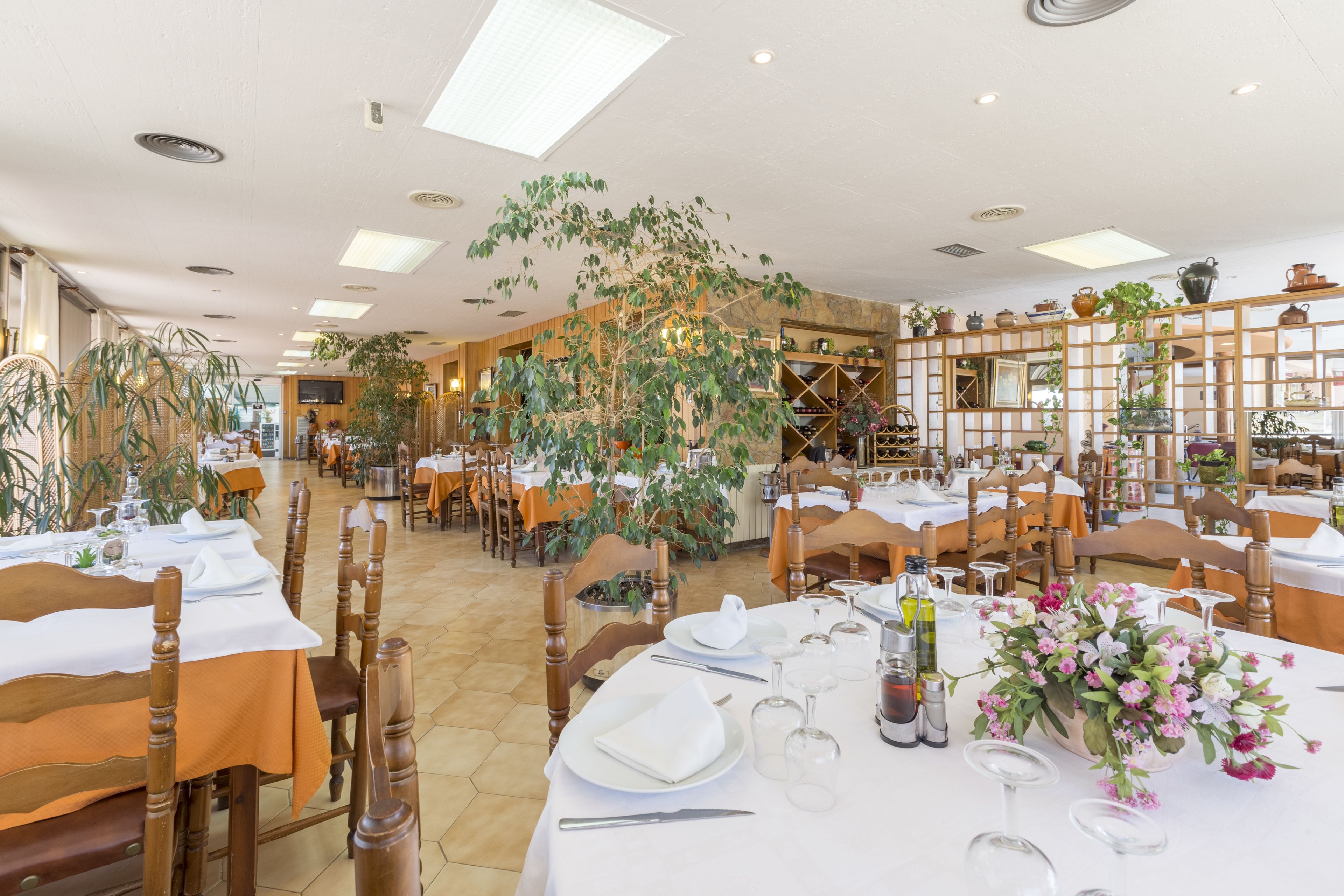 breakfast, lunch, dinner served; mediterranean cuisine, pool views