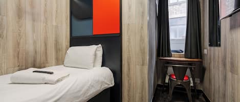 Yhden hengen huone | 1 makuuhuone, ilmainen Wi-Fi, vuodevaatteet