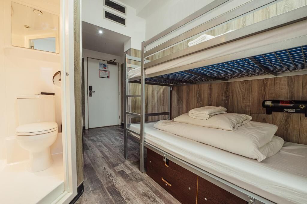 Blackout drapes, free WiFi, bed sheets