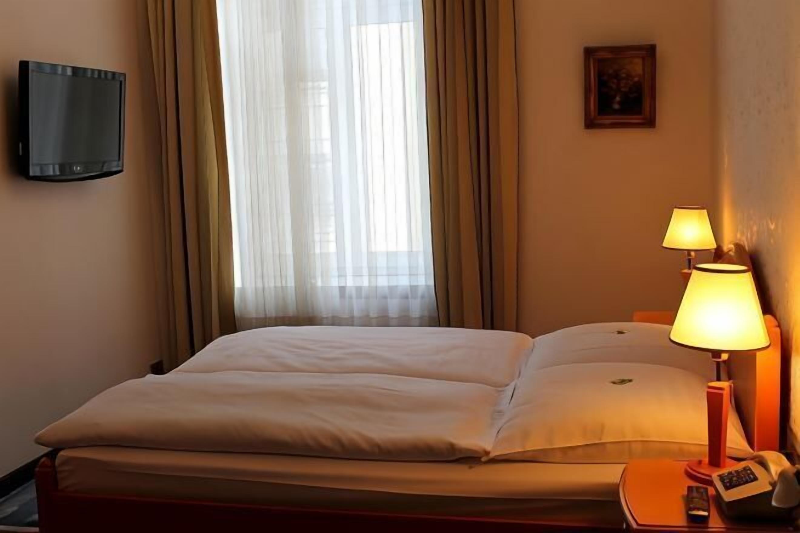 Een kluis op de kamer, geluiddichte muren, gratis wifi, beddengoed